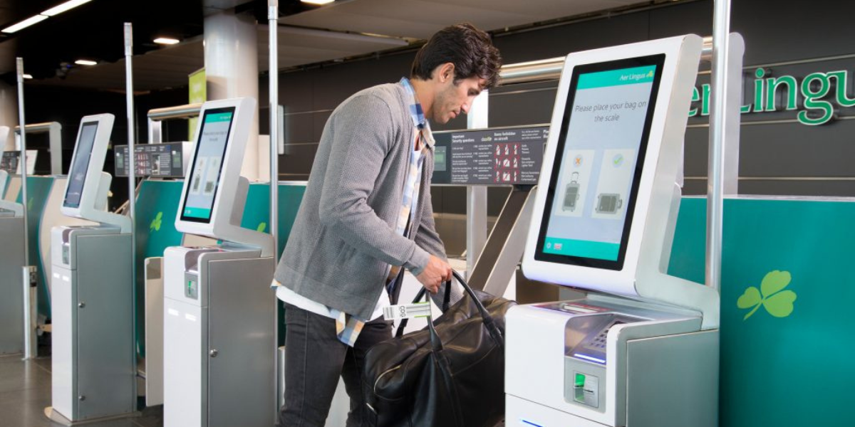 Aer Lingus self-service kiosk check-in